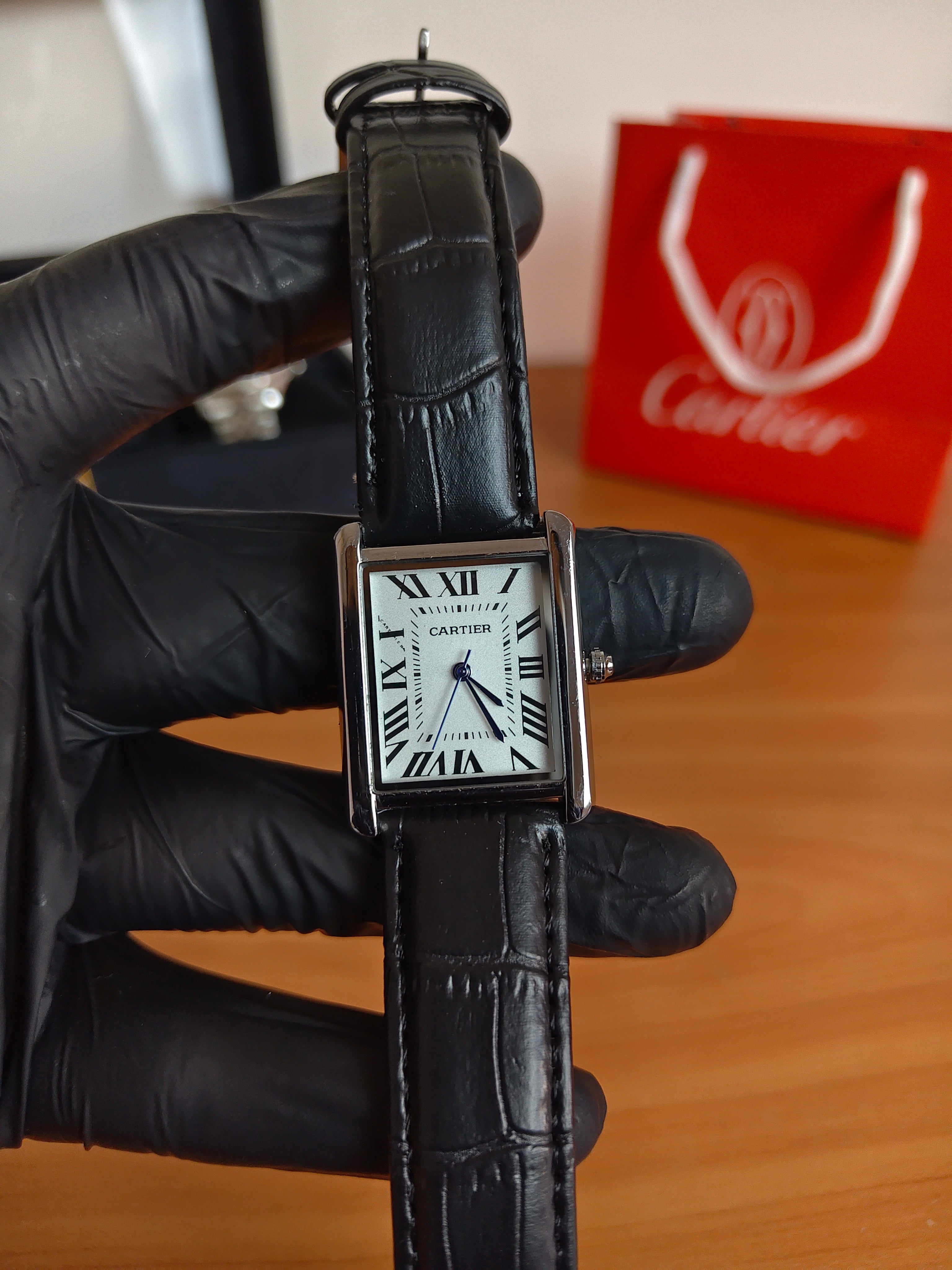 Cartier Tank Must - Medium 22mm