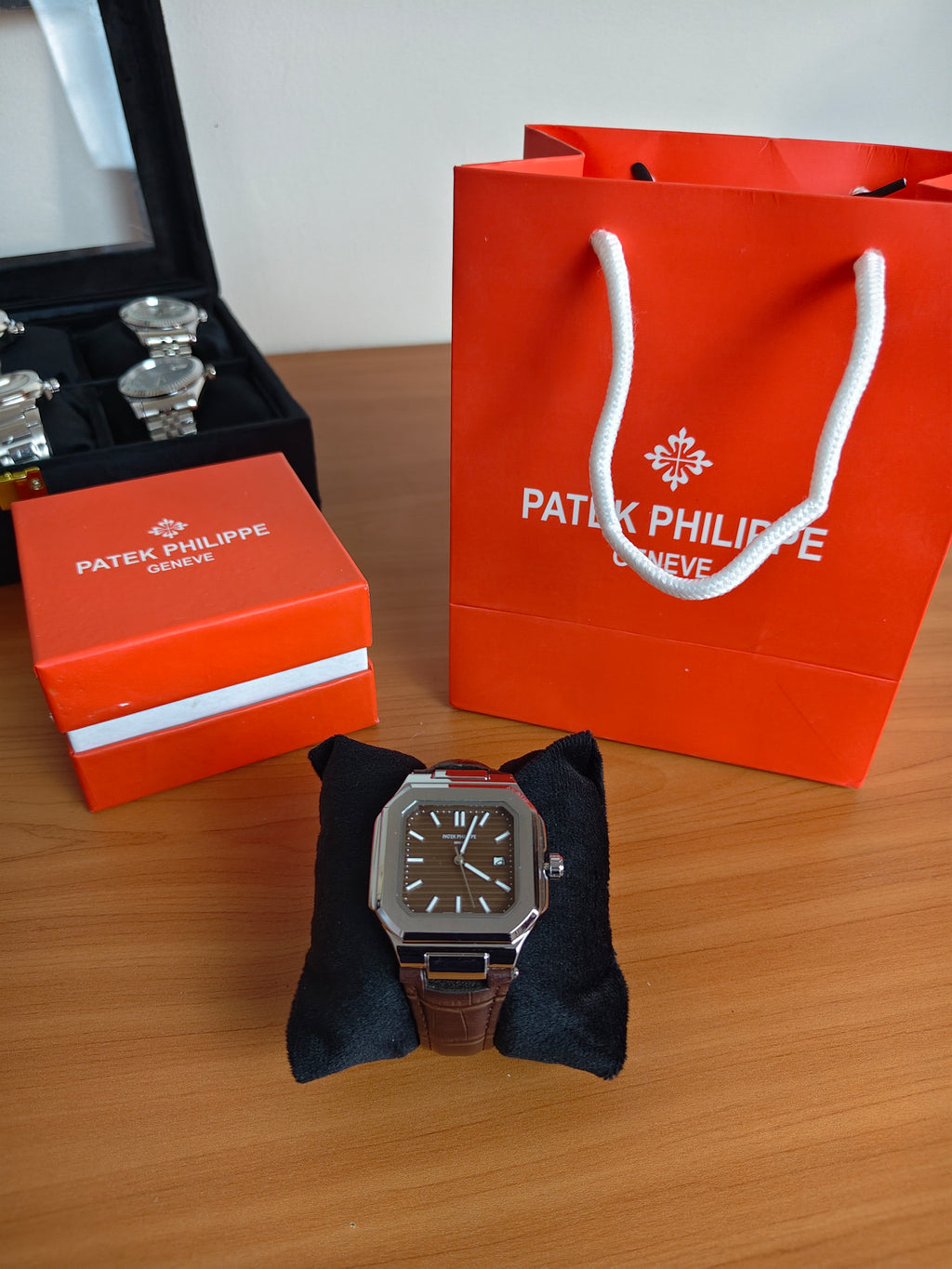 Patek Philippe Men's Watch – Roman Dial Black Leather Strap