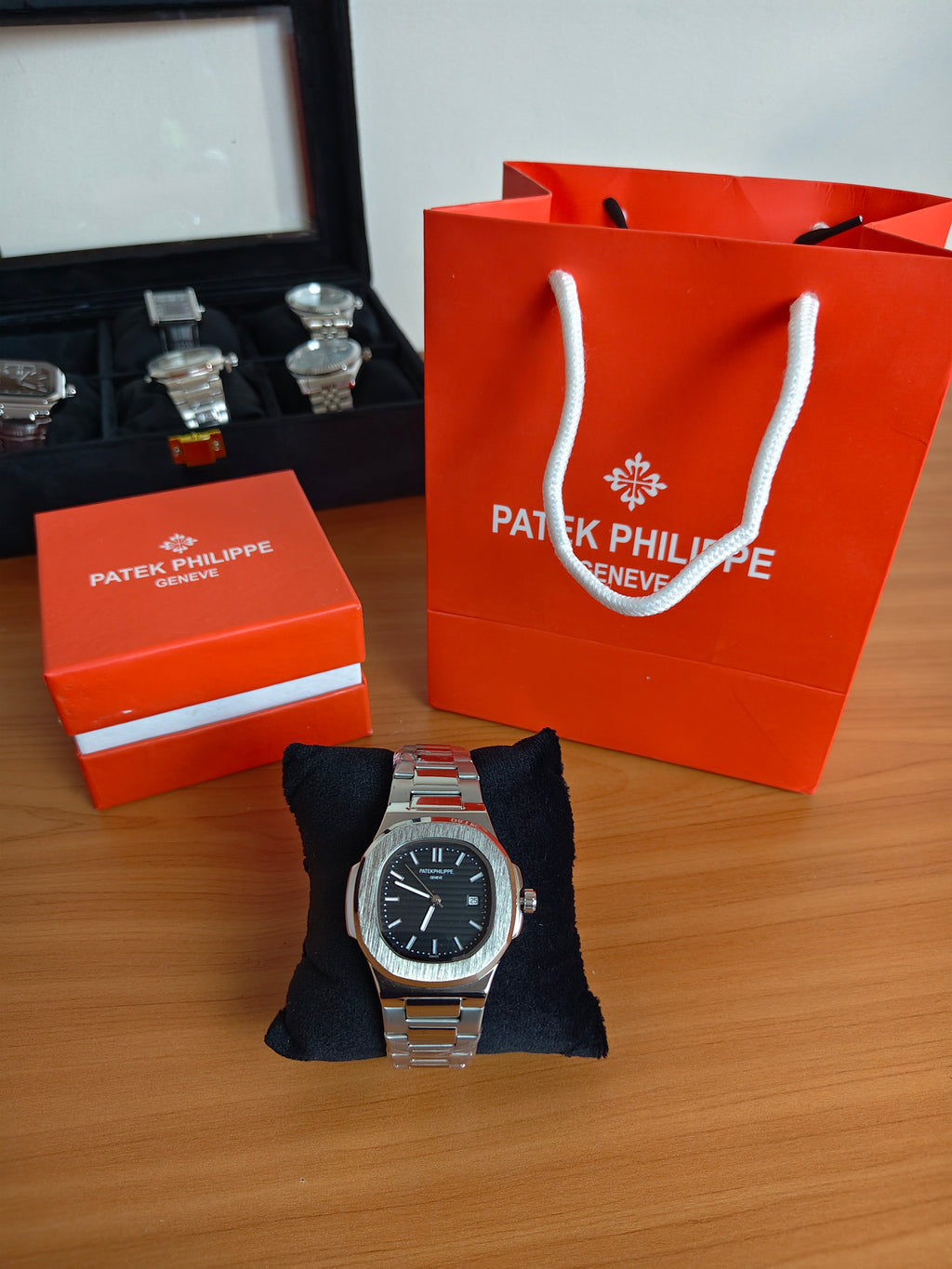 patek philippe nautilus semi-automatic (سحاب)
